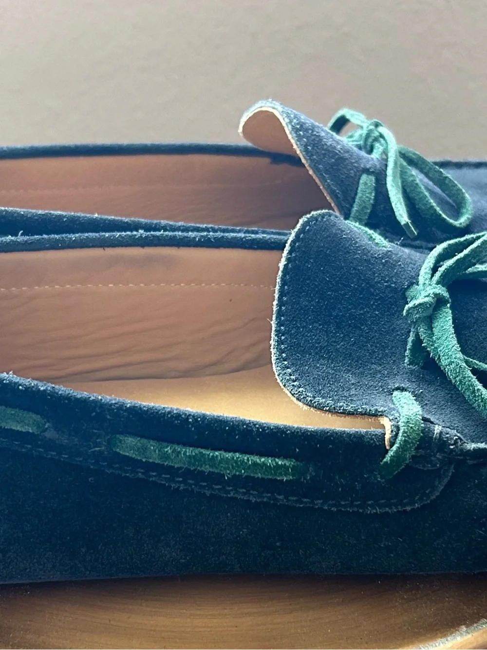 Del Toro suede upper